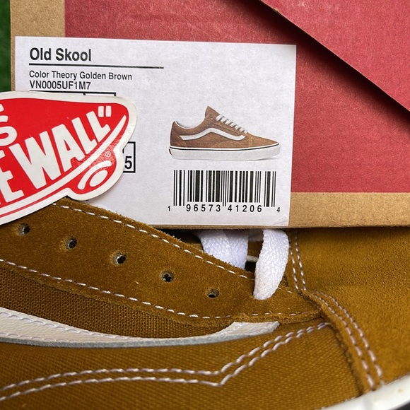 Vans WMNS Old Skool
Color Theory Golden Brown
VN0005UF1M7
Sneakers - Picture 16 of 16
